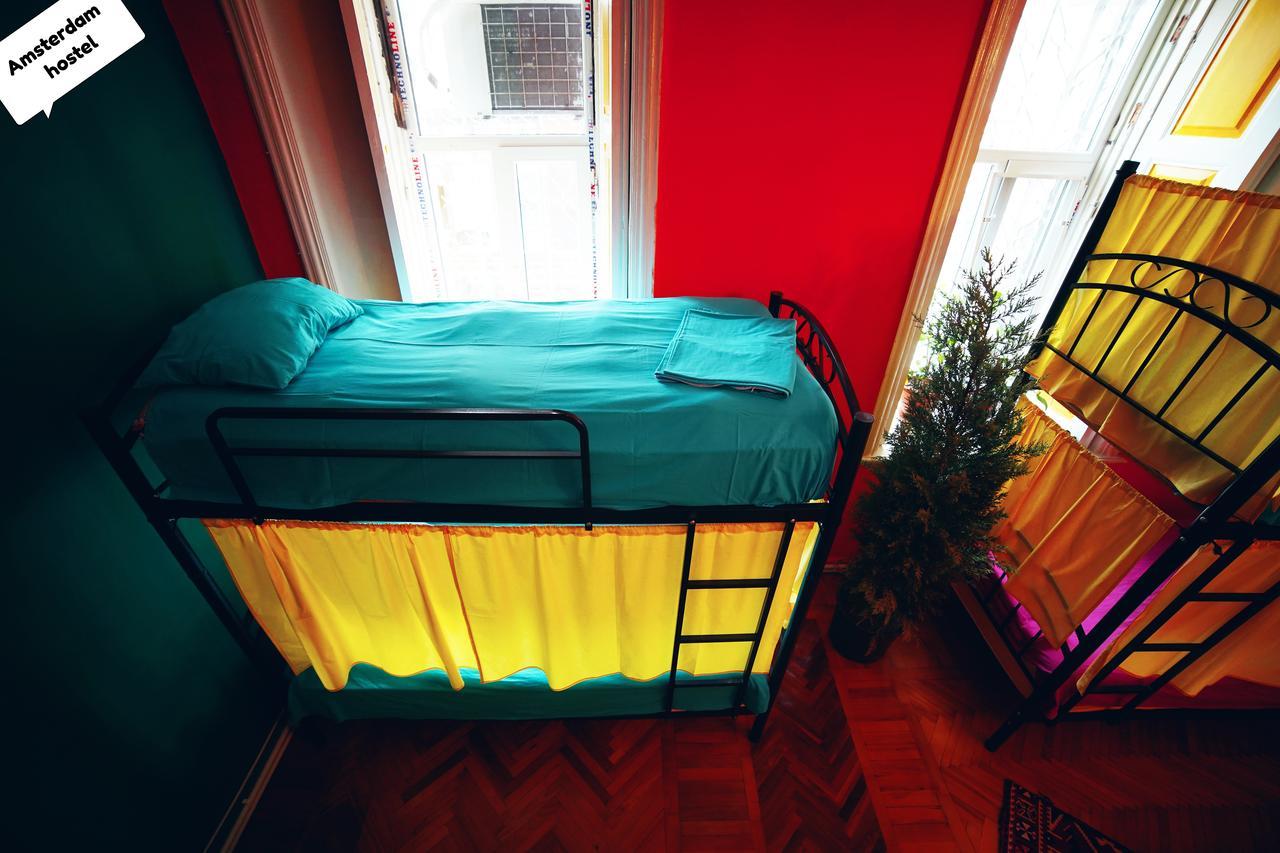 Amsterdam Hostel Баку Екстер'єр фото