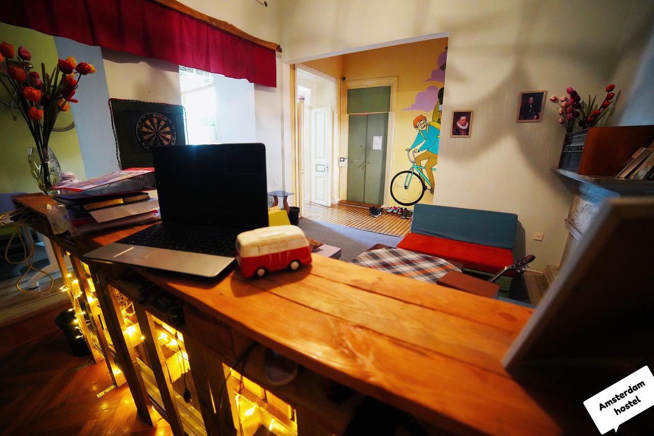 Amsterdam Hostel Баку Екстер'єр фото
