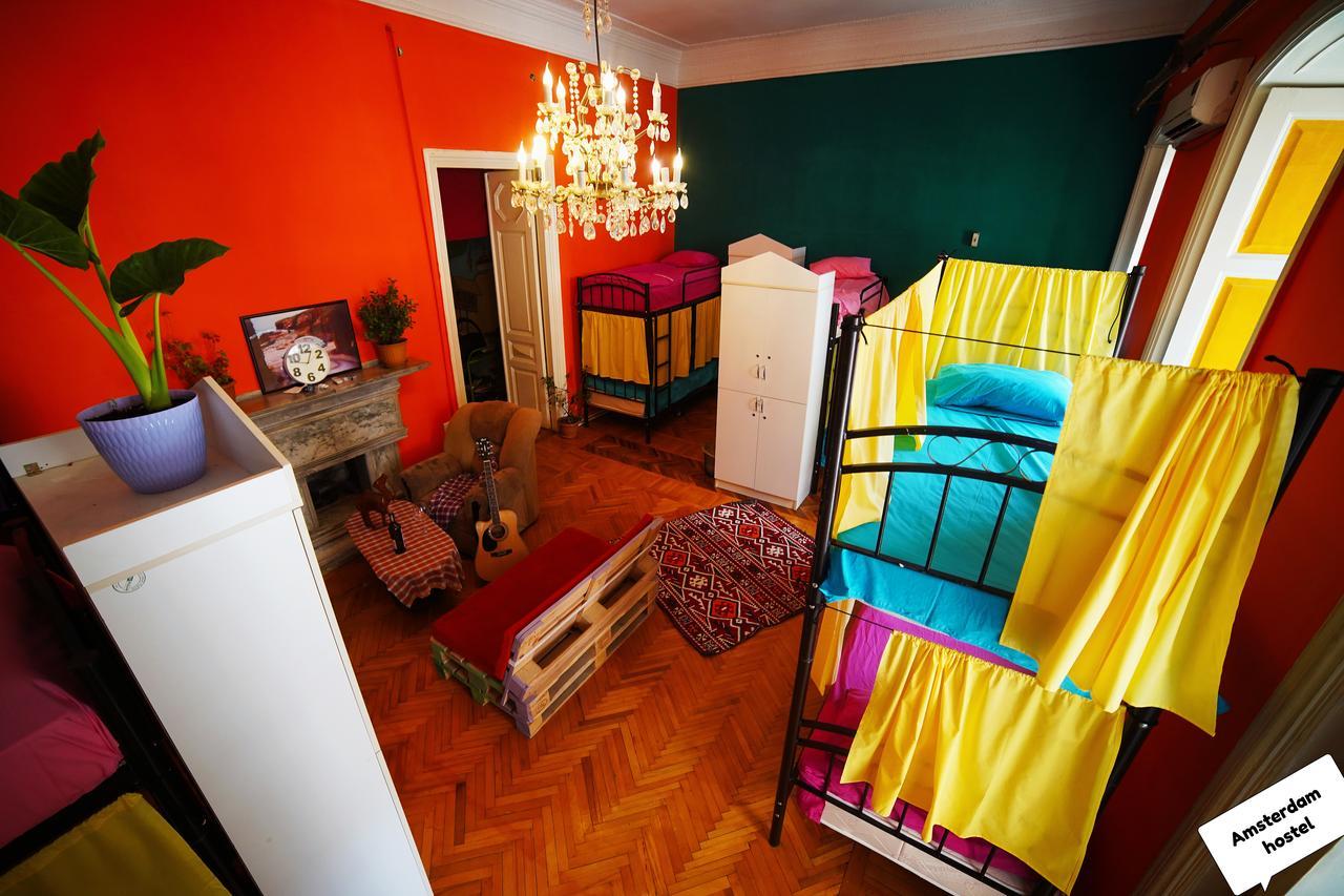 Amsterdam Hostel Баку Екстер'єр фото