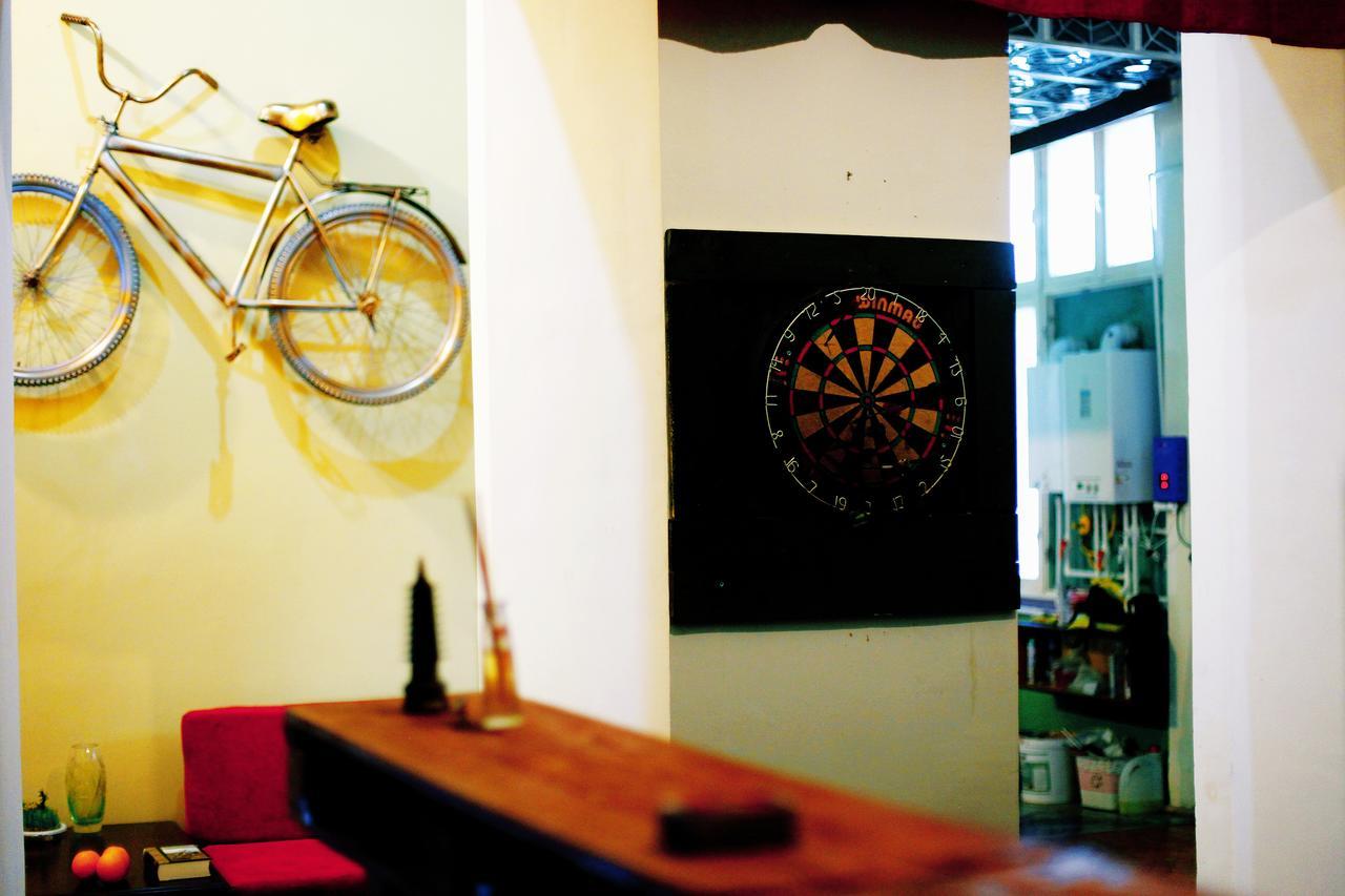 Amsterdam Hostel Баку Екстер'єр фото