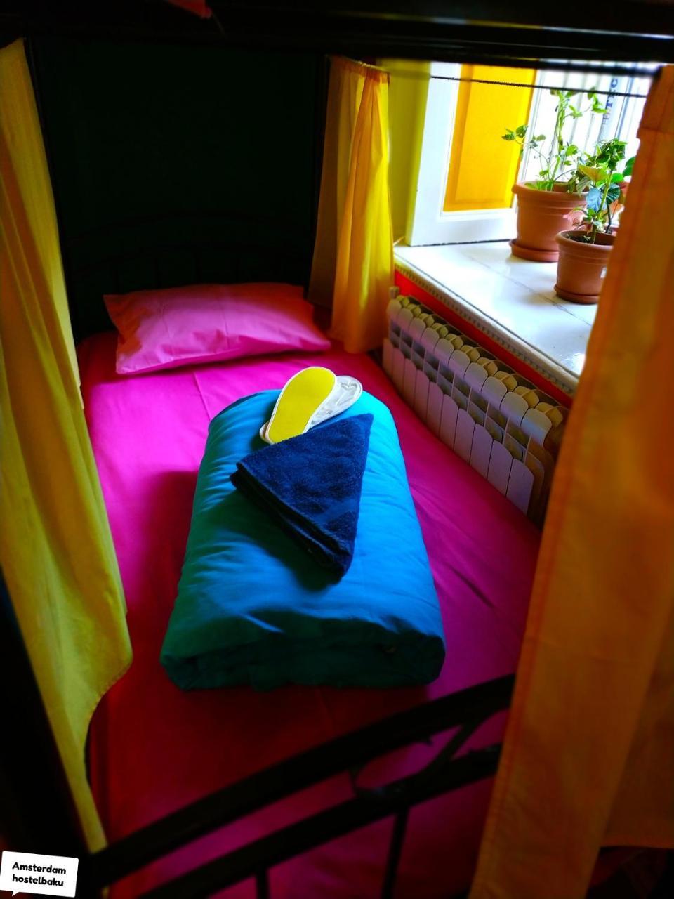 Amsterdam Hostel Баку Екстер'єр фото